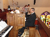 images/stories/HeaderImages/Frame1/Organist.jpg