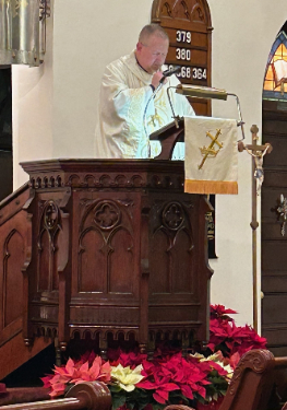 christmas pulpit